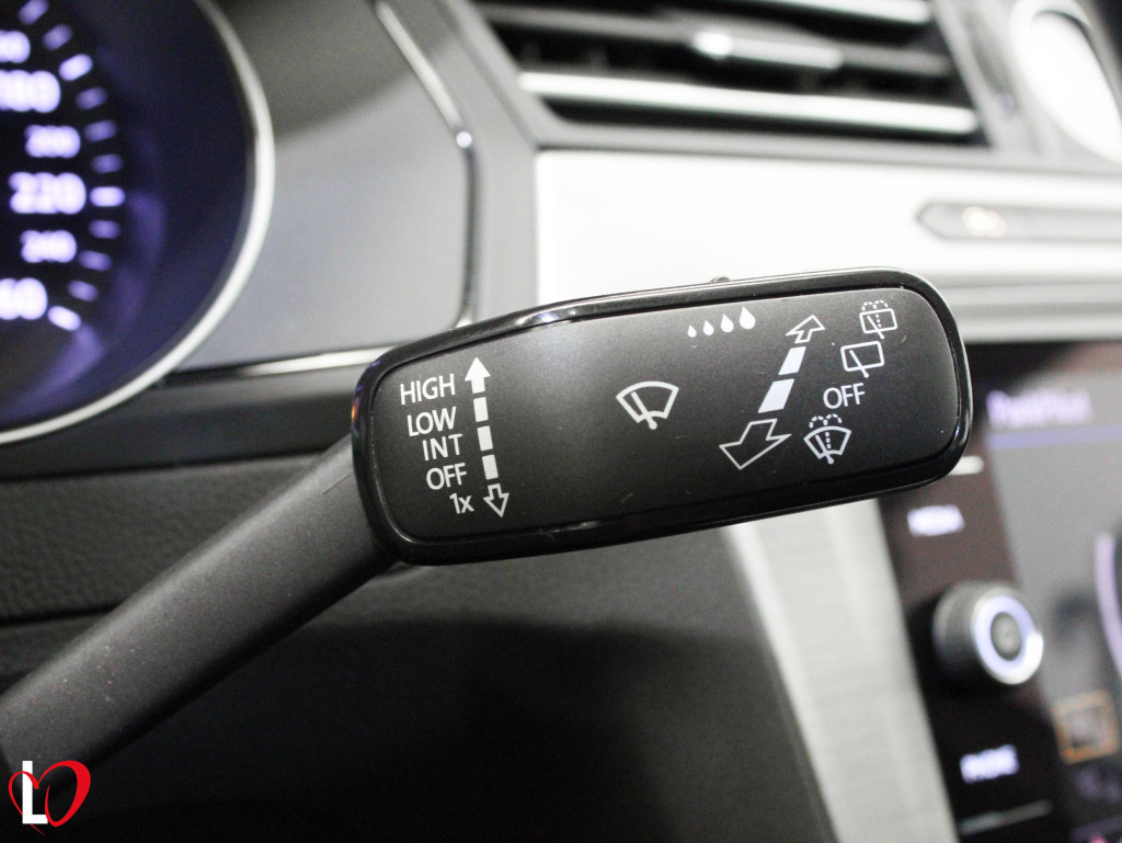 VOLKSWAGEN PASSAT VARIANT 2.0 TDI EDITION 150 de segunda mano