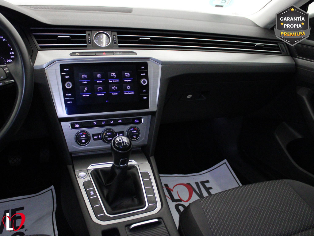 VOLKSWAGEN PASSAT VARIANT VARIANT 2.0 TDI EDITION 6 VEL 150 de segunda mano