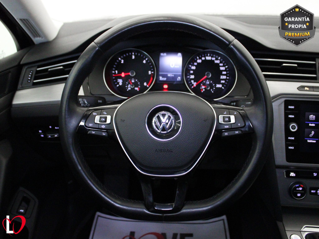 VOLKSWAGEN PASSAT VARIANT VARIANT 2.0 TDI EDITION 6 VEL 150 de segunda mano