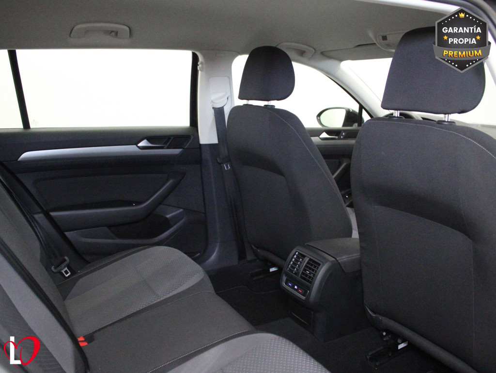VOLKSWAGEN PASSAT VARIANT VARIANT 2.0 TDI EDITION 6 VEL 150 de segunda mano