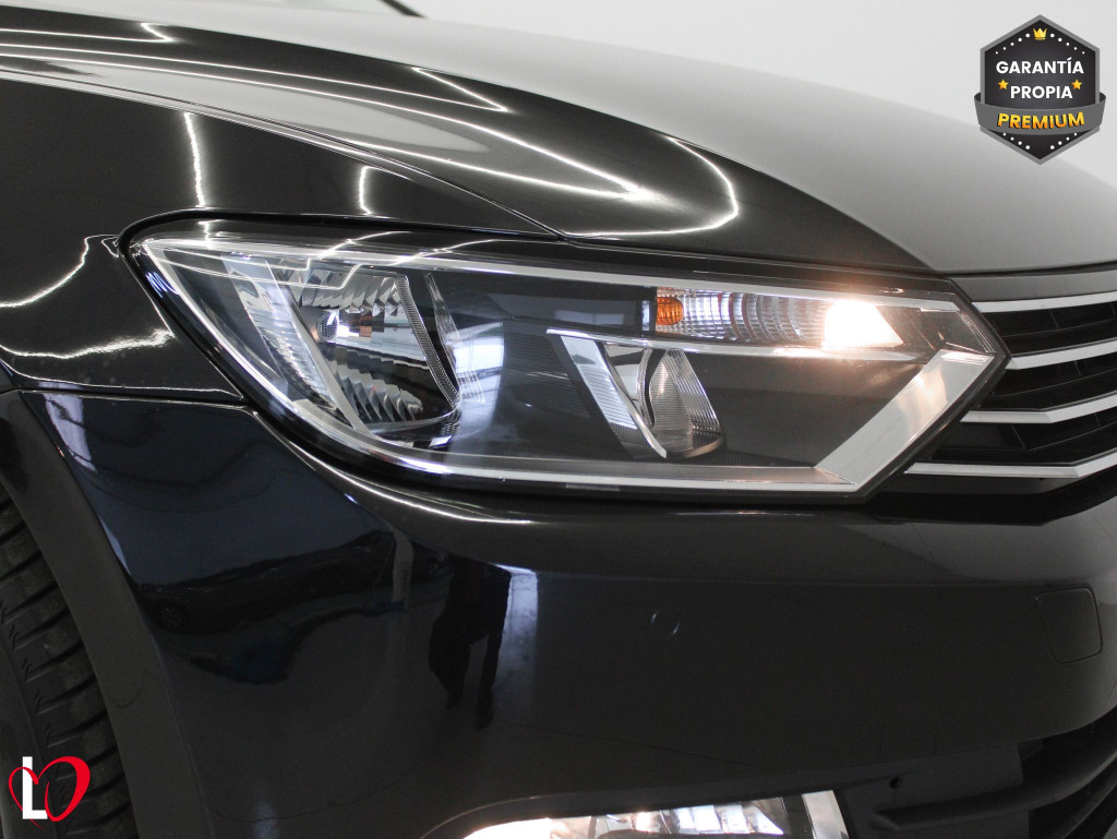 VOLKSWAGEN PASSAT VARIANT VARIANT 2.0 TDI EDITION 6 VEL 150 de segunda mano