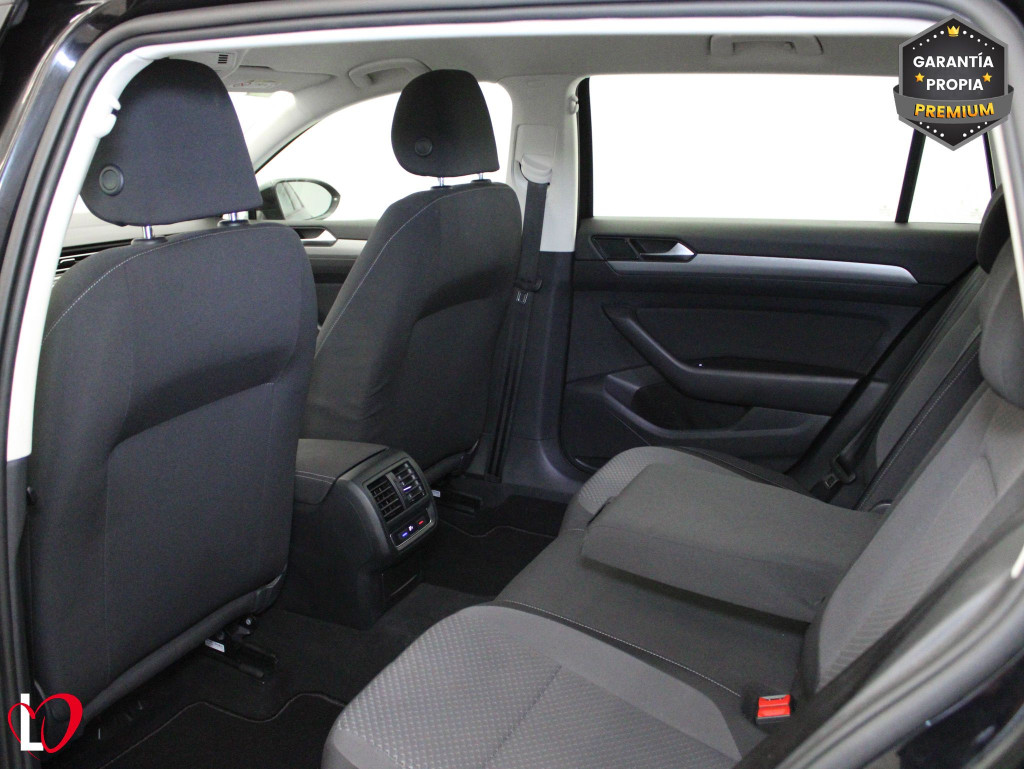 VOLKSWAGEN PASSAT VARIANT VARIANT 2.0 TDI EDITION 6 VEL 150 de segunda mano