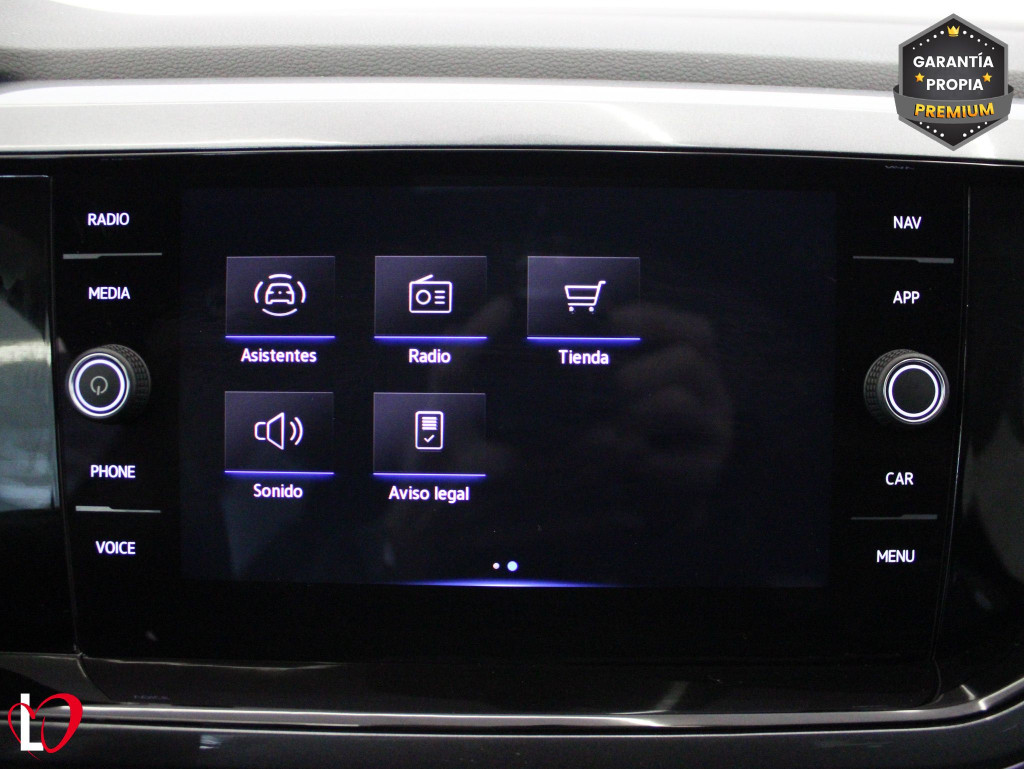 VOLKSWAGEN POLO 1.0 TSI DSG R-LINE 95 de segunda mano