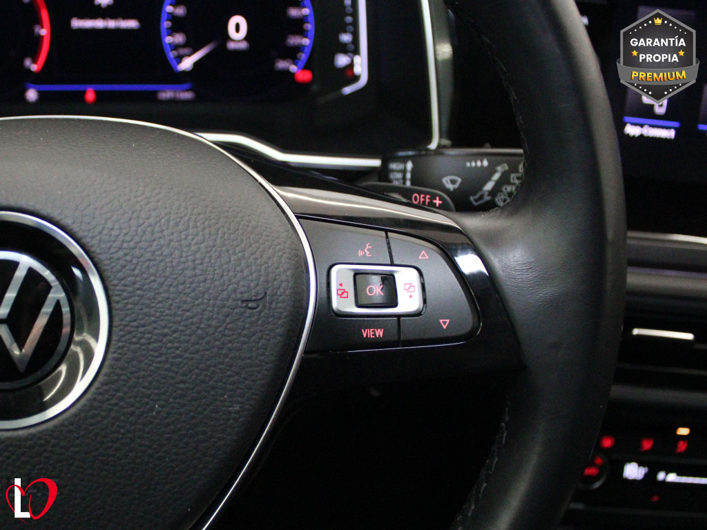 VOLKSWAGEN POLO 1.0 TSI DSG R-LINE 95 de segunda mano