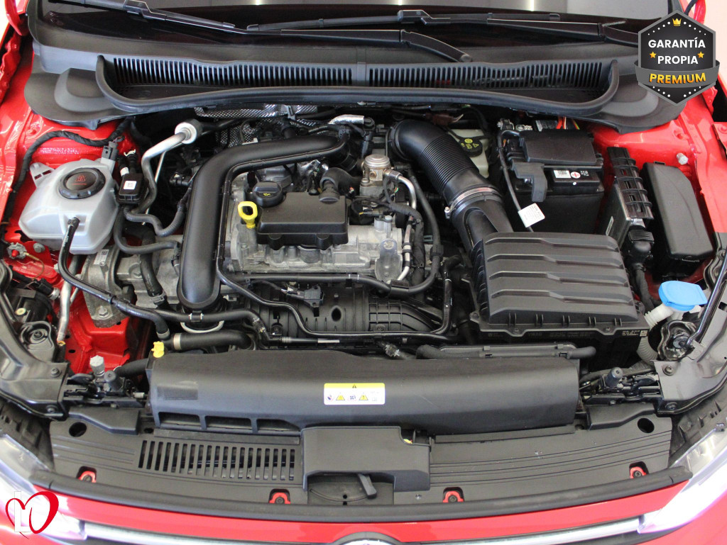 VOLKSWAGEN POLO 1.0 TSI DSG R-LINE 95 de segunda mano