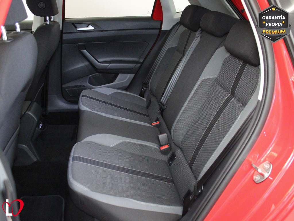 VOLKSWAGEN POLO 1.0 TSI DSG R-LINE 95 de segunda mano