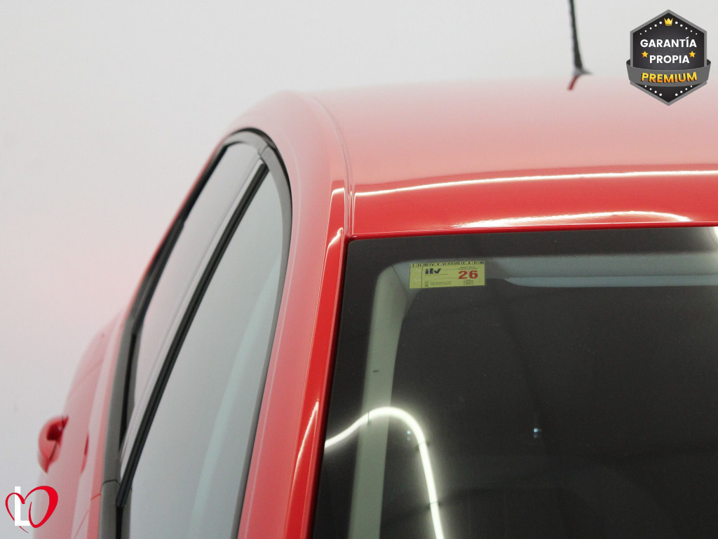 VOLKSWAGEN POLO 1.0 TSI DSG R-LINE 95 de segunda mano