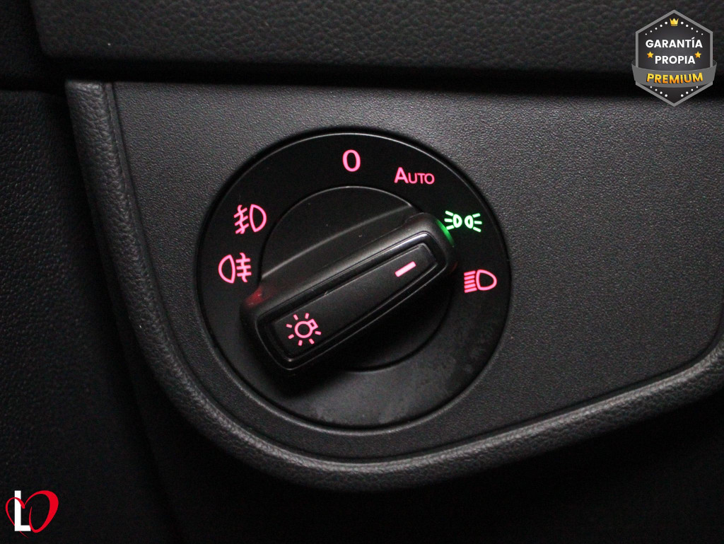 VOLKSWAGEN POLO 1.0 TSI DSG R-LINE 95 de segunda mano