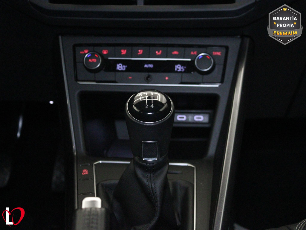 VOLKSWAGEN POLO 1.0 TSI R-LINE 95 de segunda mano