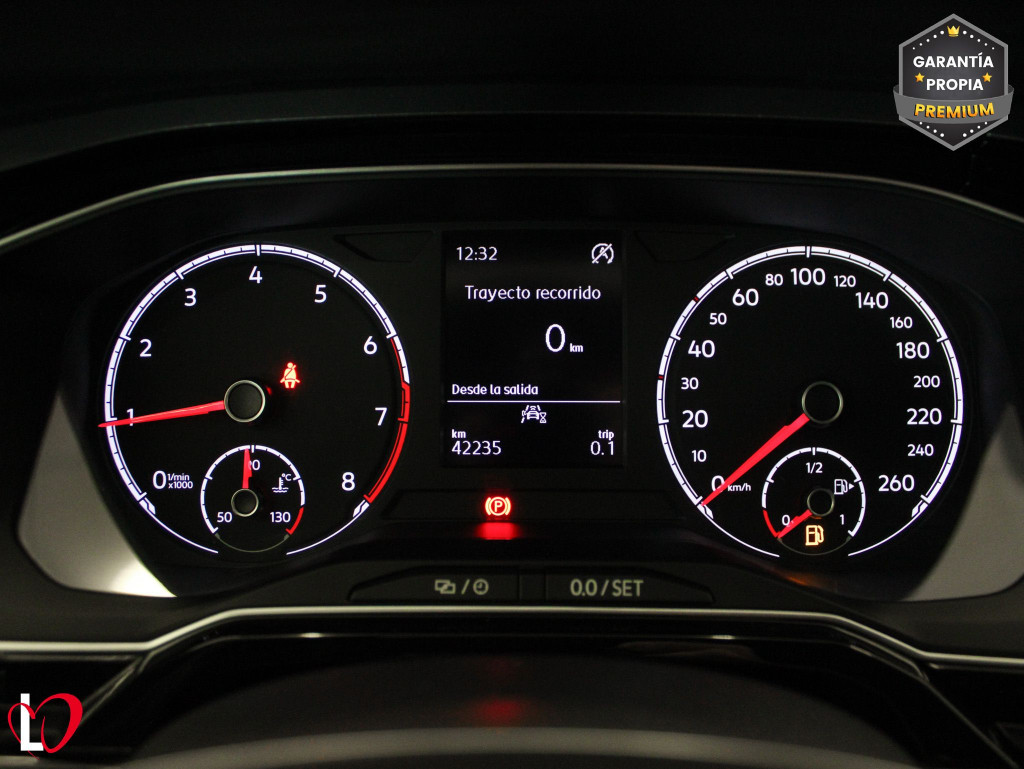 VOLKSWAGEN POLO 1.0 TSI R-LINE 95 de segunda mano