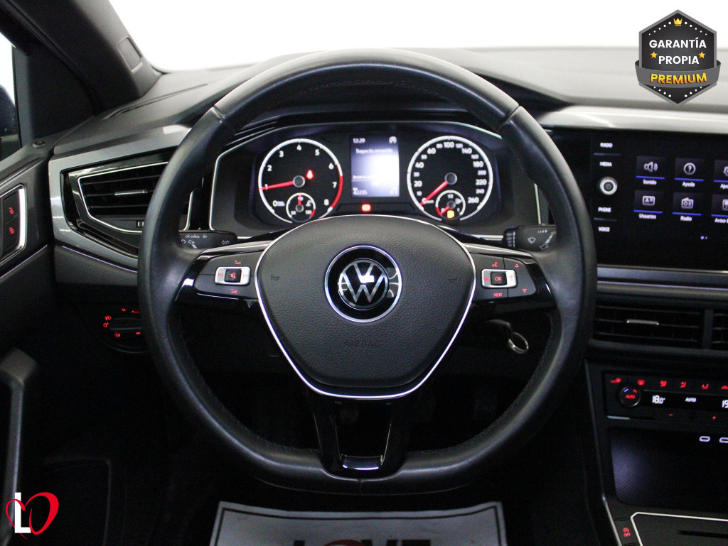 VOLKSWAGEN POLO 1.0 TSI R-LINE 95 de segunda mano