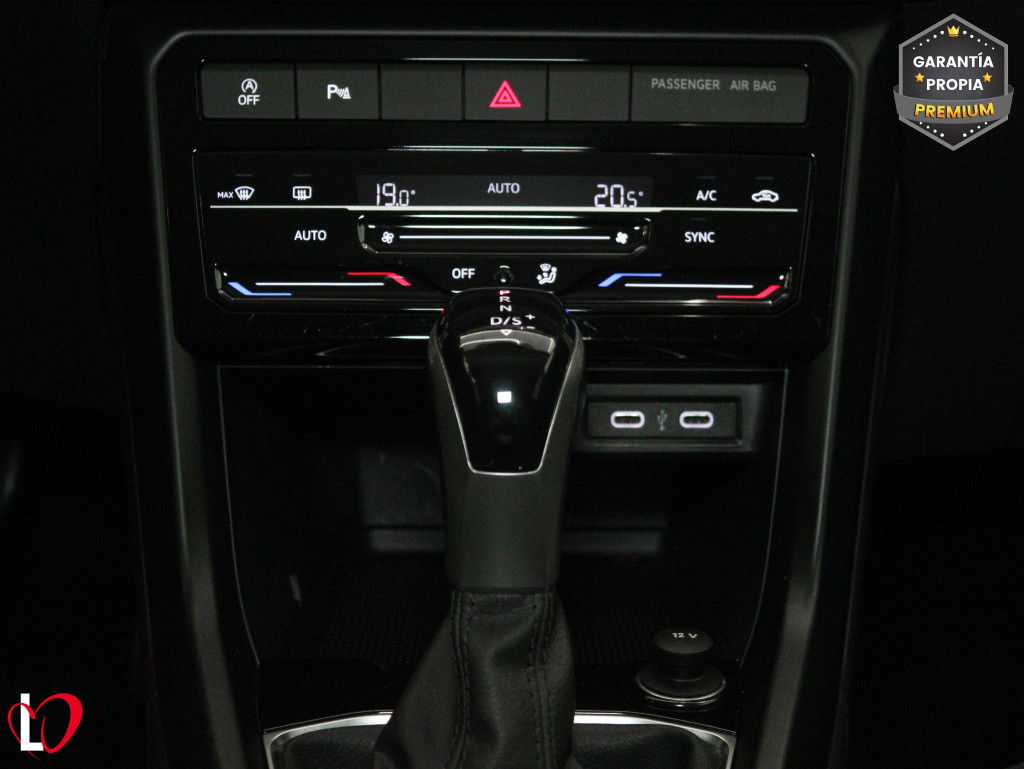 VOLKSWAGEN T-CROSS 1.0 TSI DSG ADVANCE 110 de segunda mano