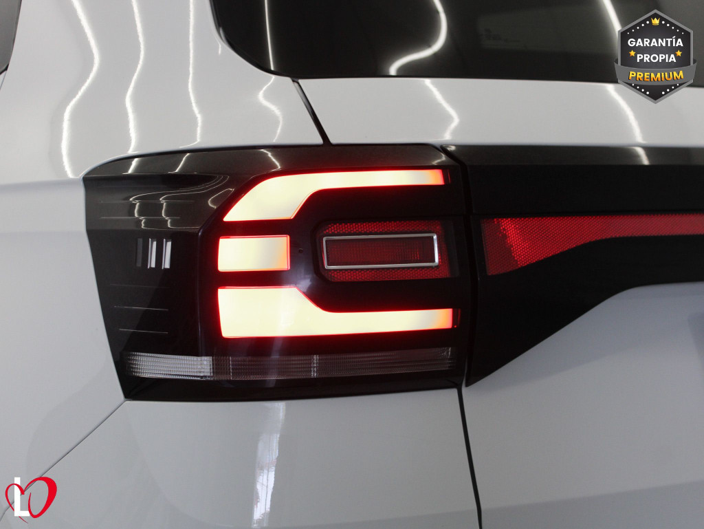 VOLKSWAGEN T-CROSS 1.0 TSI DSG ADVANCE 110 de segunda mano