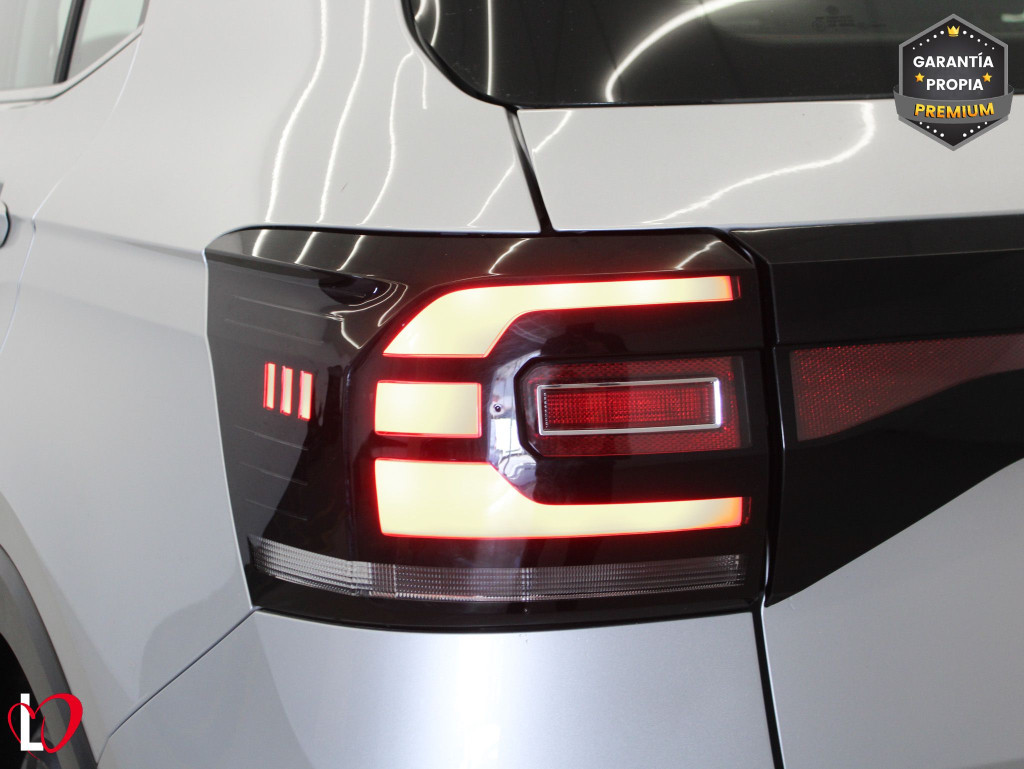 VOLKSWAGEN T-CROSS 1.0 TSI DSG SPORT 110 de segunda mano