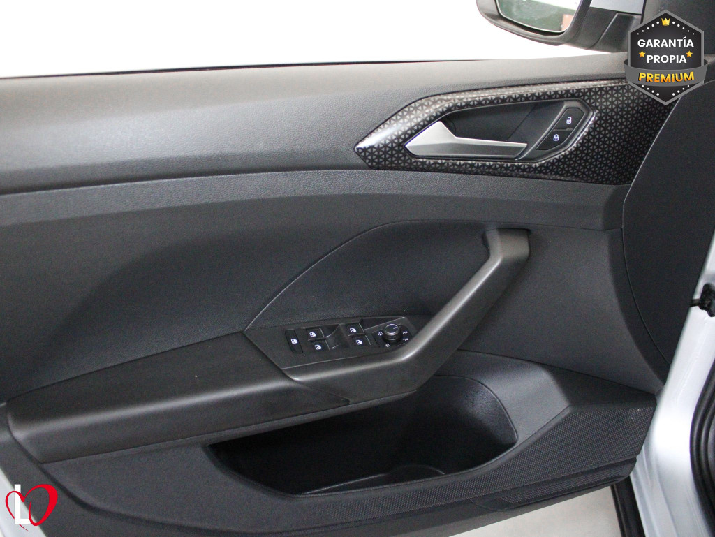 VOLKSWAGEN T-CROSS 1.0 TSI DSG SPORT 110 de segunda mano