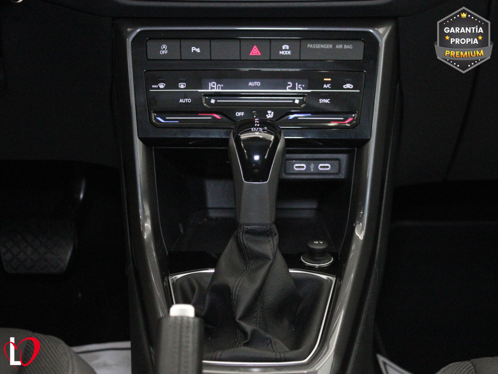 VOLKSWAGEN T-CROSS 1.0 TSI DSG SPORT 110 de segunda mano