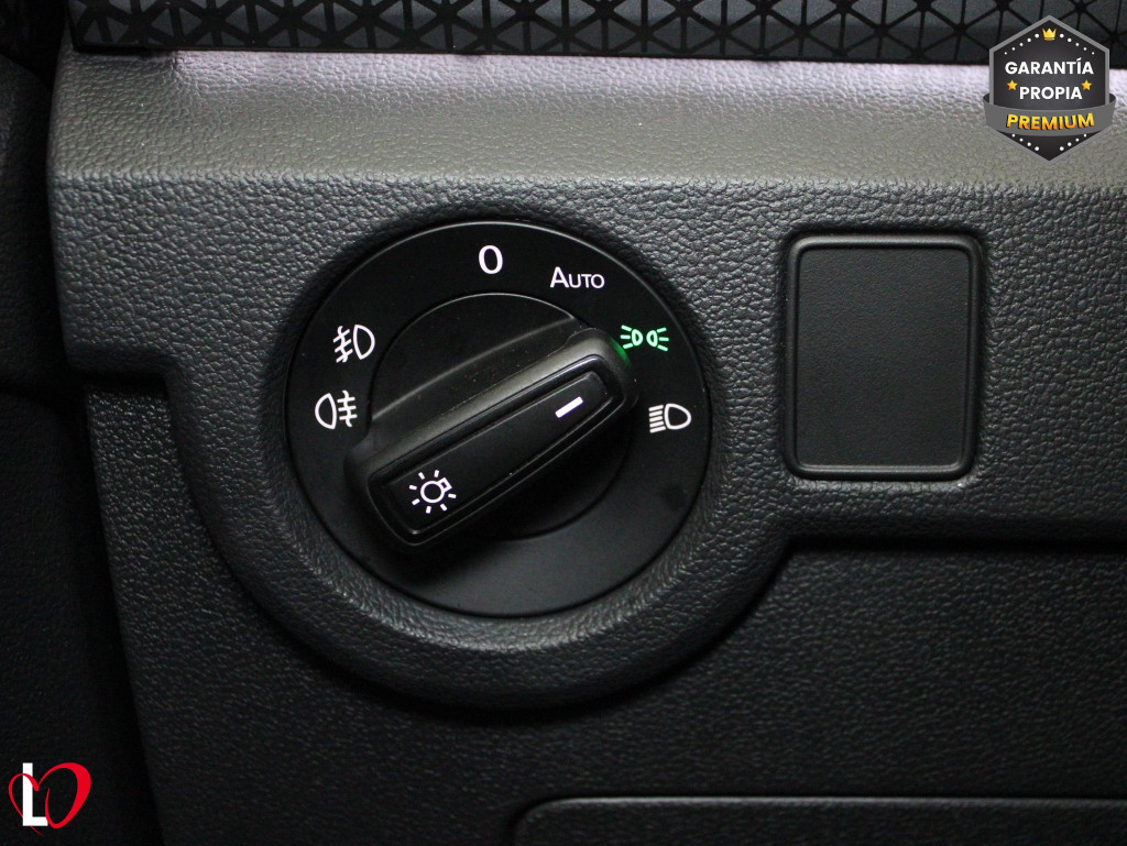 VOLKSWAGEN T-CROSS 1.0 TSI DSG SPORT 110 de segunda mano