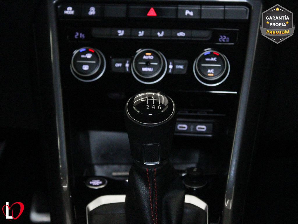 VOLKSWAGEN T-ROC 1.5 TSI SPORT 6 VEL 150 de segunda mano