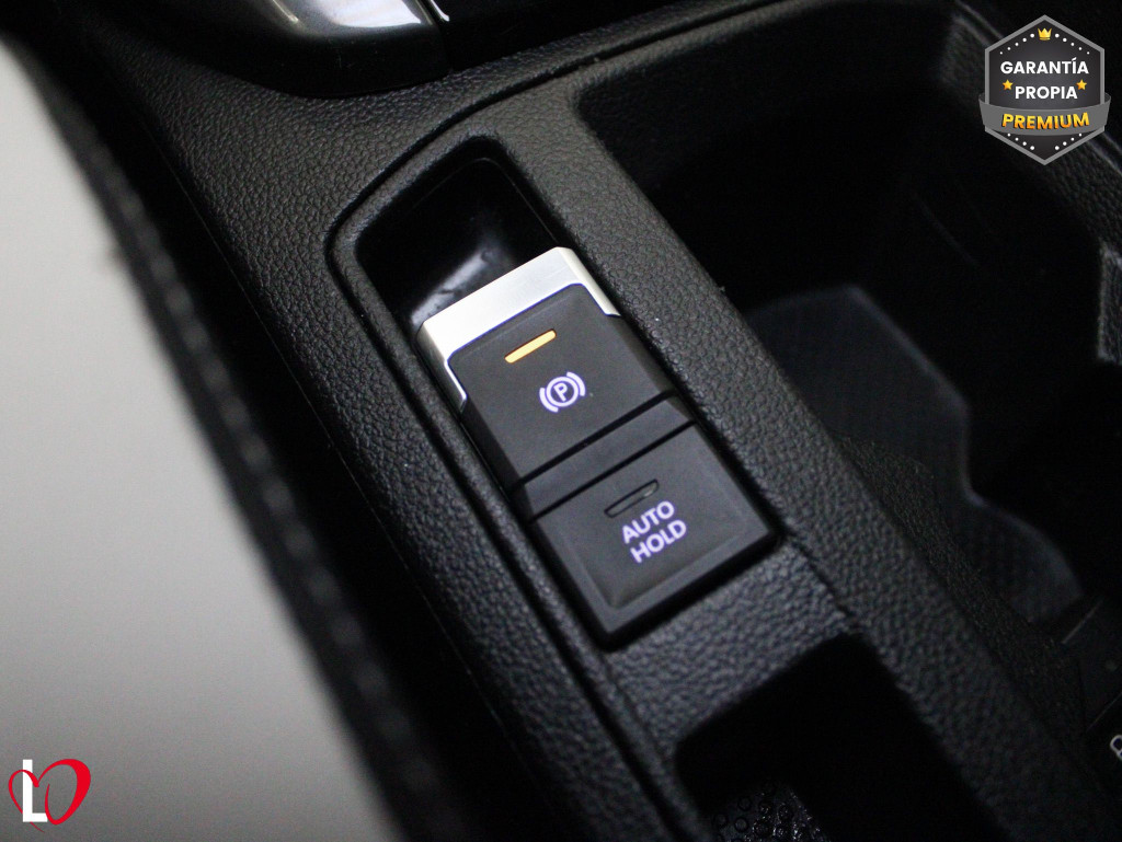 VOLKSWAGEN T-ROC 1.5 TSI SPORT 6 VEL 150 de segunda mano