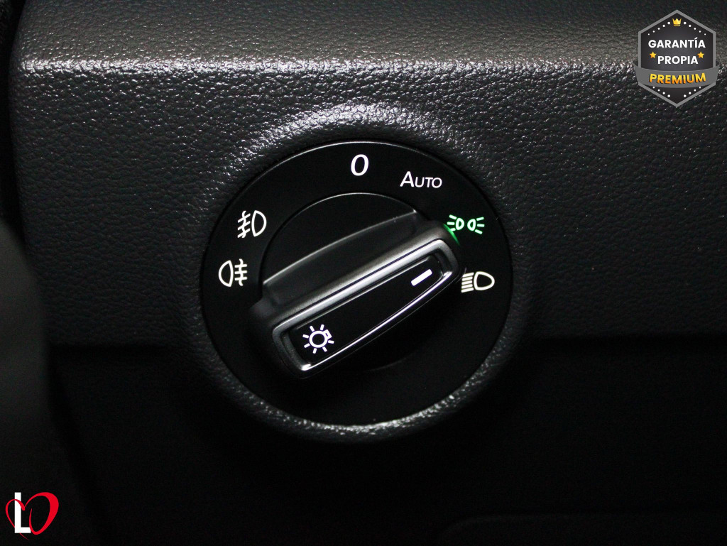 VOLKSWAGEN T-ROC 1.5 TSI SPORT 6 VEL 150 de segunda mano