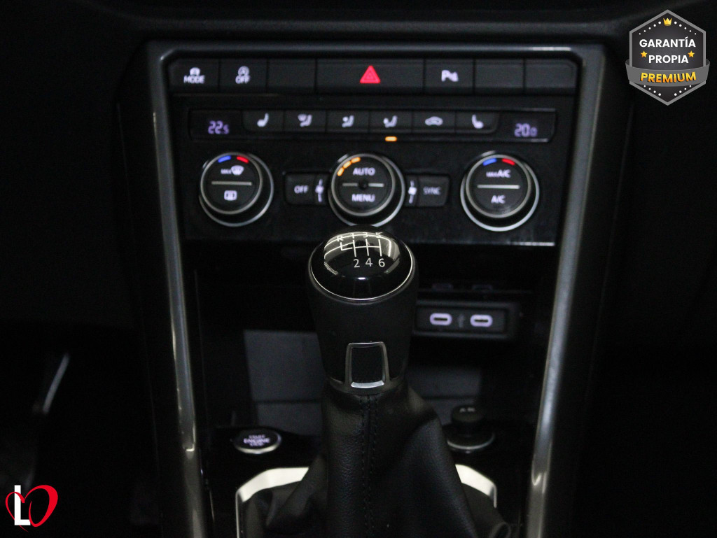 VOLKSWAGEN T-ROC 1.5 TSI SPORT 6 VEL 150 de segunda mano