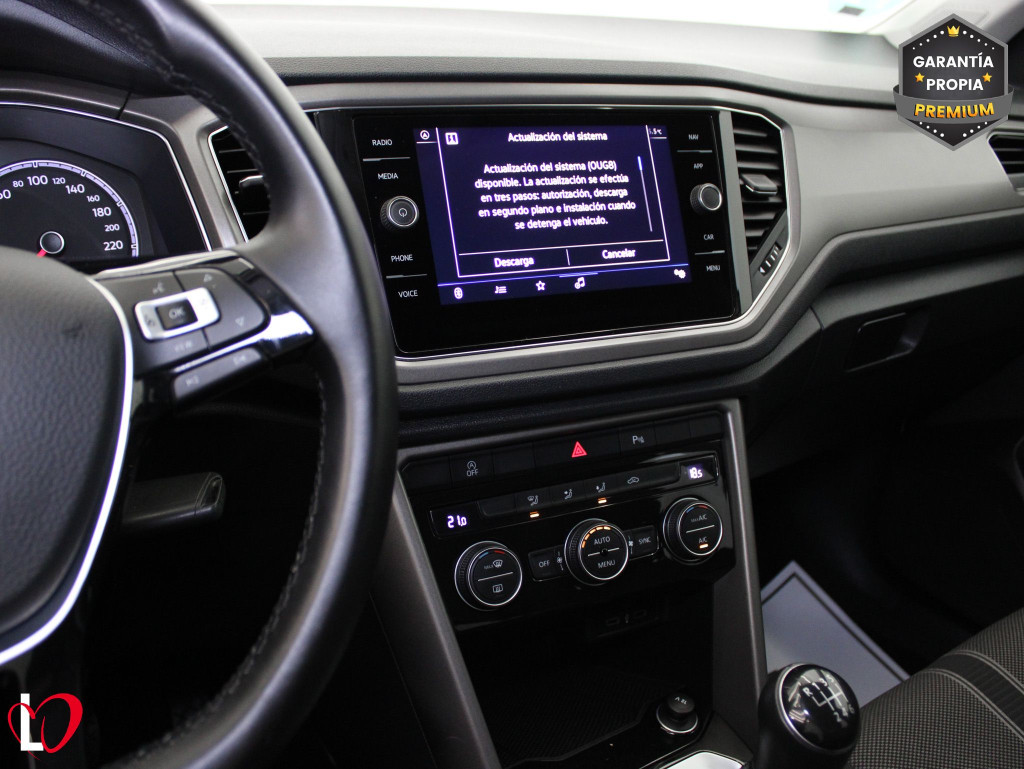 VOLKSWAGEN T-ROC 2.0 TDI ADVANCE 6 VEL 150 de segunda mano