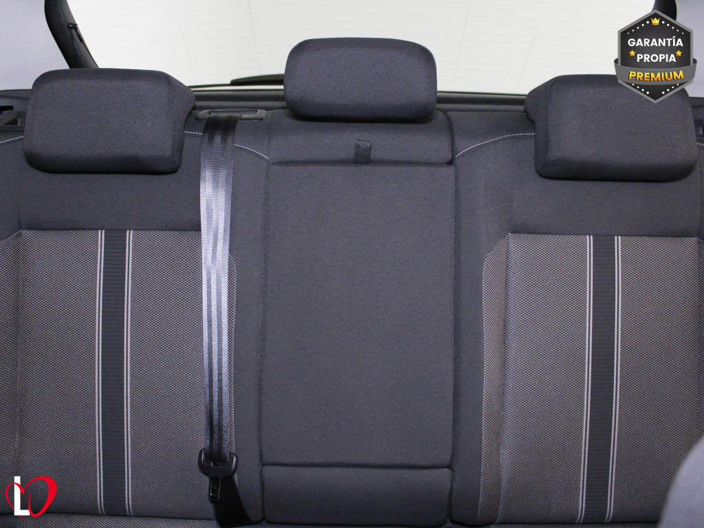 VOLKSWAGEN T-ROC 2.0 TDI ADVANCE 6 VEL 150 de segunda mano