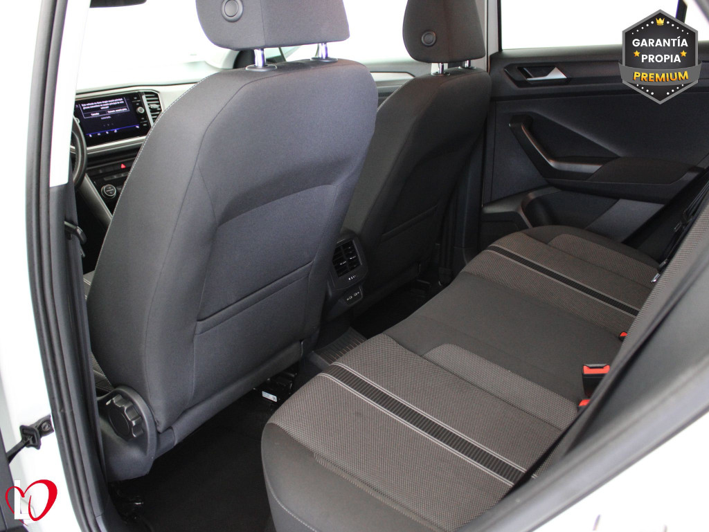 VOLKSWAGEN T-ROC 2.0 TDI ADVANCE 6 VEL 150 de segunda mano