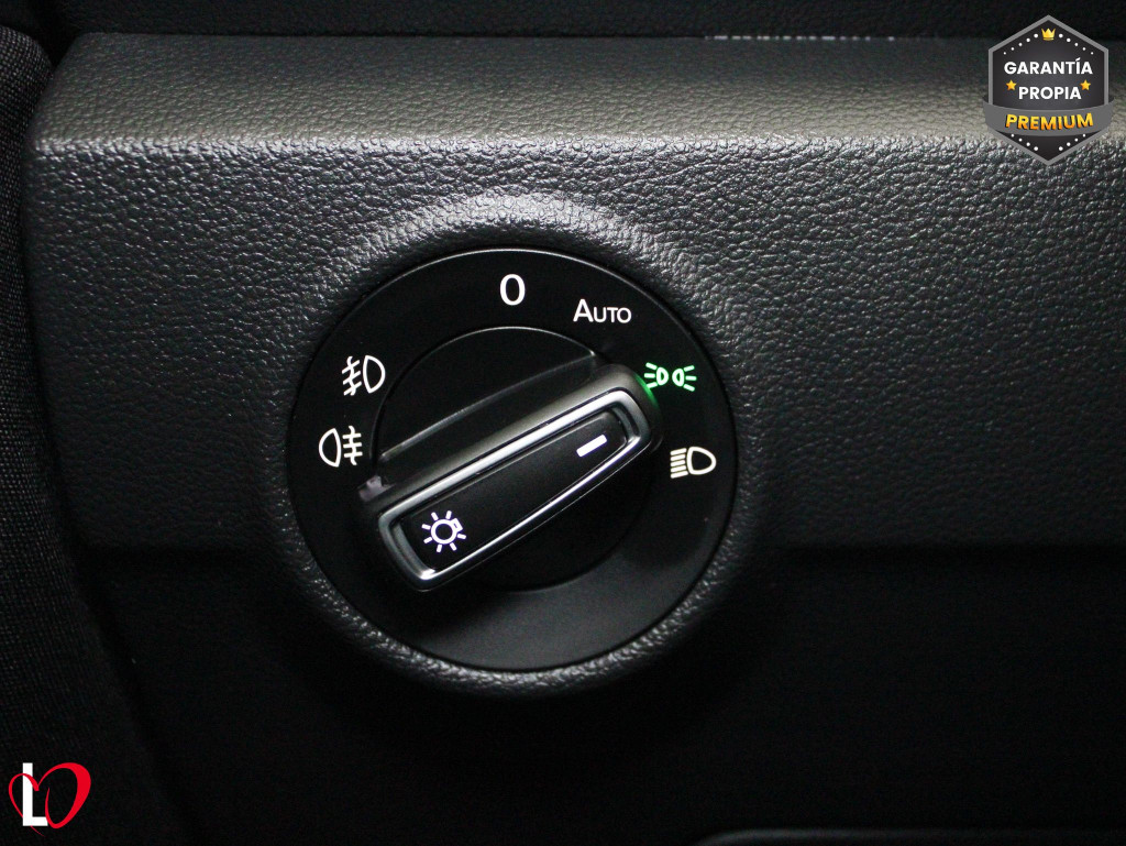 VOLKSWAGEN T-ROC 2.0 TDI DSG 4 MOTION SPORT 150 de segunda mano