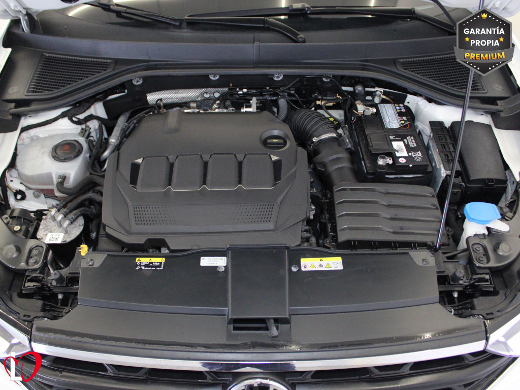 VOLKSWAGEN T-ROC 2.0 TDI LIFE 6 VEL 150 de segunda mano