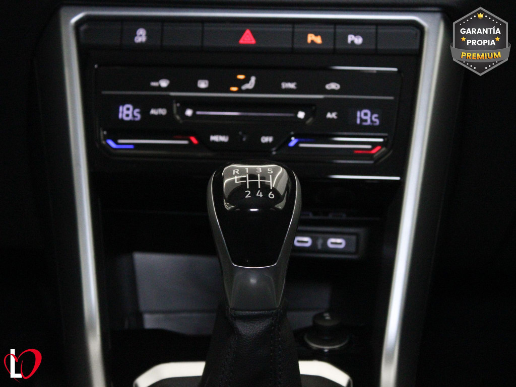 VOLKSWAGEN T-ROC 2.0 TDI LIFE 6 VEL 150 de segunda mano