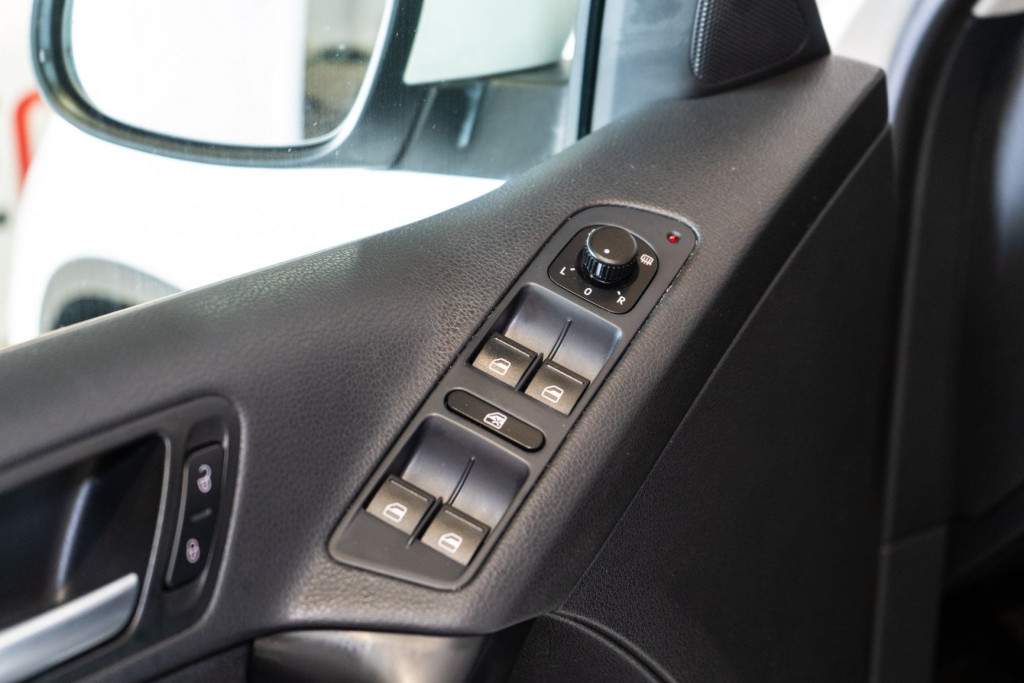 VOLKSWAGEN TIGUAN 2.0 TDI ADVANCE BMT 140 de segunda mano
