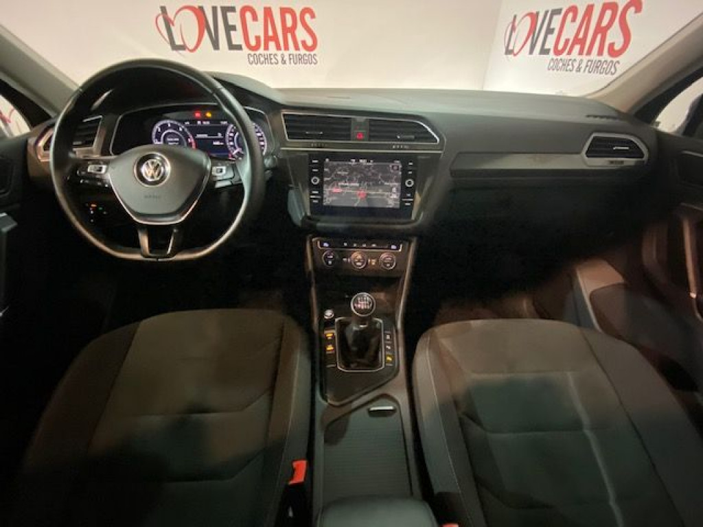 VOLKSWAGEN TIGUAN 2.0 TDI CARAT 150CV TECHO de segunda mano