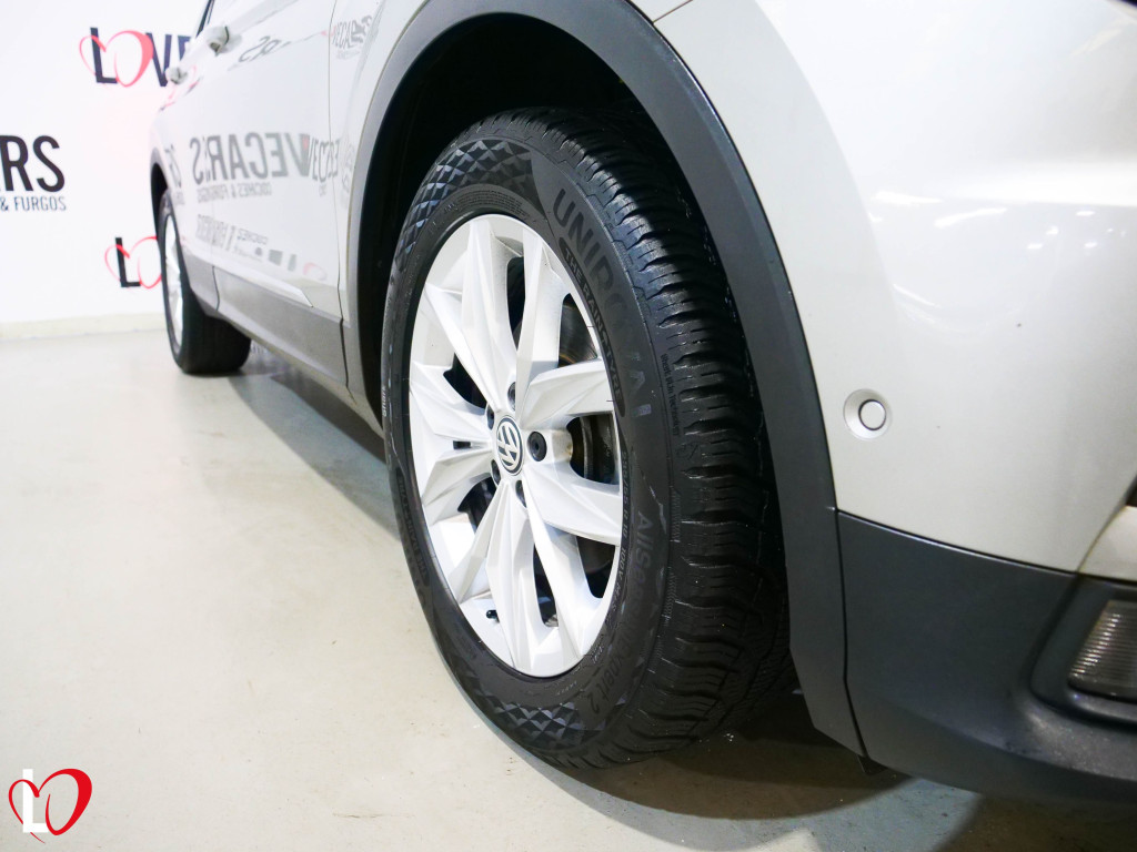 VOLKSWAGEN TIGUAN 2.0 TDI DSG 7 SPORT 150 de segunda mano