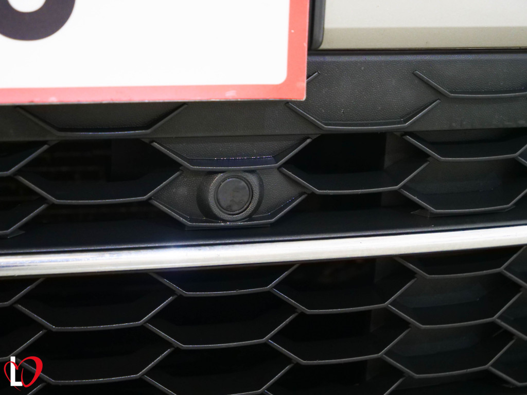 VOLKSWAGEN TIGUAN 2.0 TDI DSG 7 SPORT 150 de segunda mano