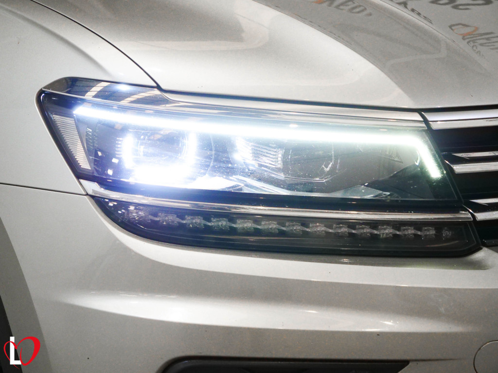VOLKSWAGEN TIGUAN 2.0 TDI DSG 7 SPORT 150 de segunda mano