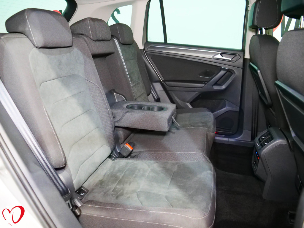 VOLKSWAGEN TIGUAN 2.0 TDI DSG 7 SPORT 150 de segunda mano
