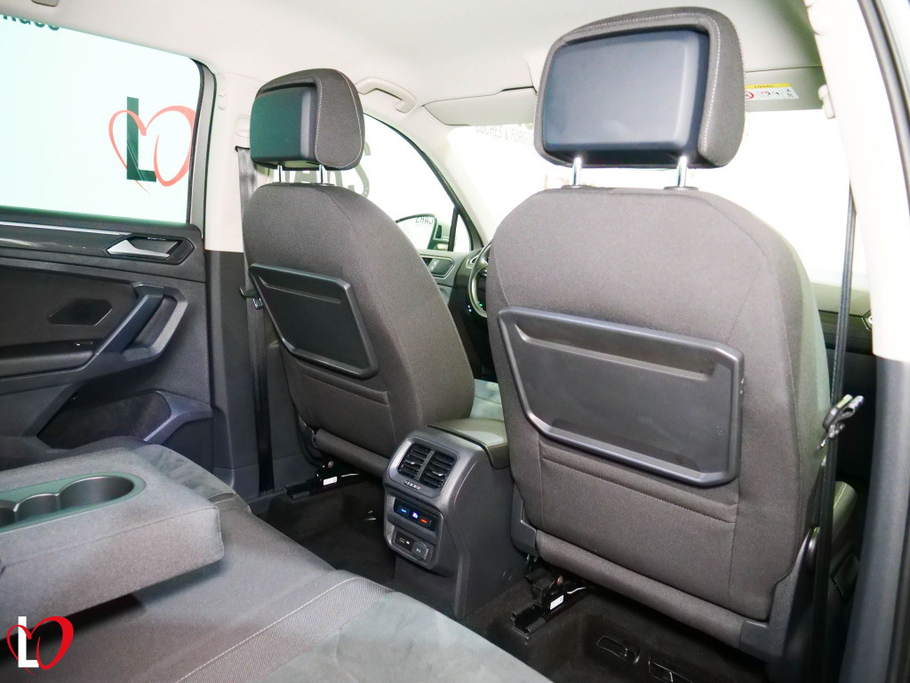 VOLKSWAGEN TIGUAN 2.0 TDI DSG 7 SPORT 150 de segunda mano