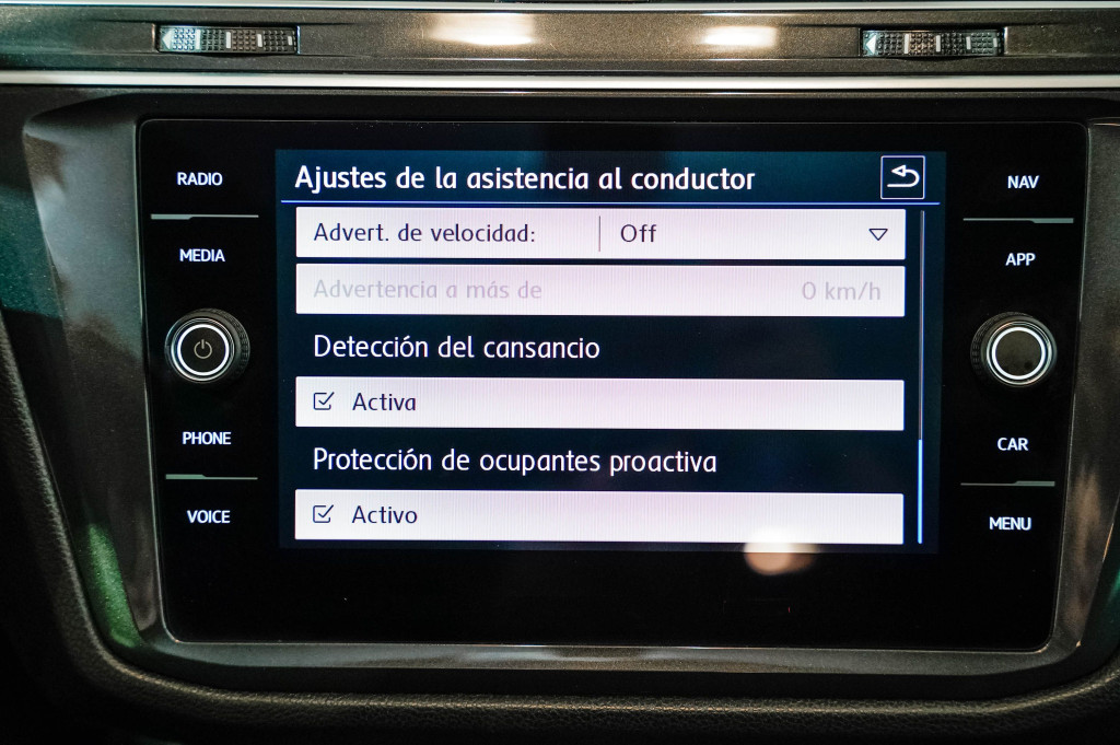 VOLKSWAGEN TIGUAN 2.0 TDI DSG ADVANCE 150 de segunda mano