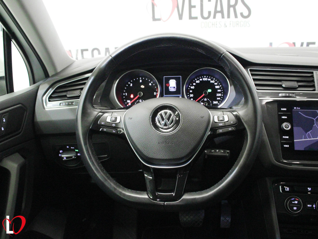 VOLKSWAGEN TIGUAN 2.0 TDI DSG ADVANCE R-LINE 150 de segunda mano