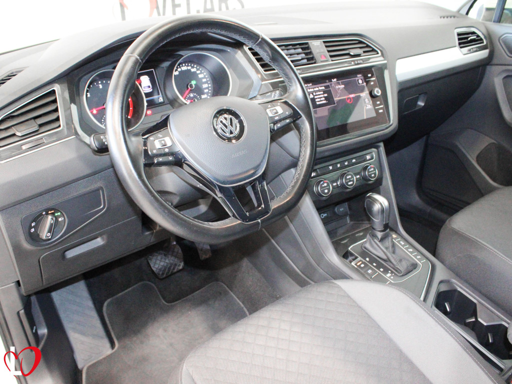 VOLKSWAGEN TIGUAN 2.0 TDI DSG ADVANCE R-LINE 150 de segunda mano