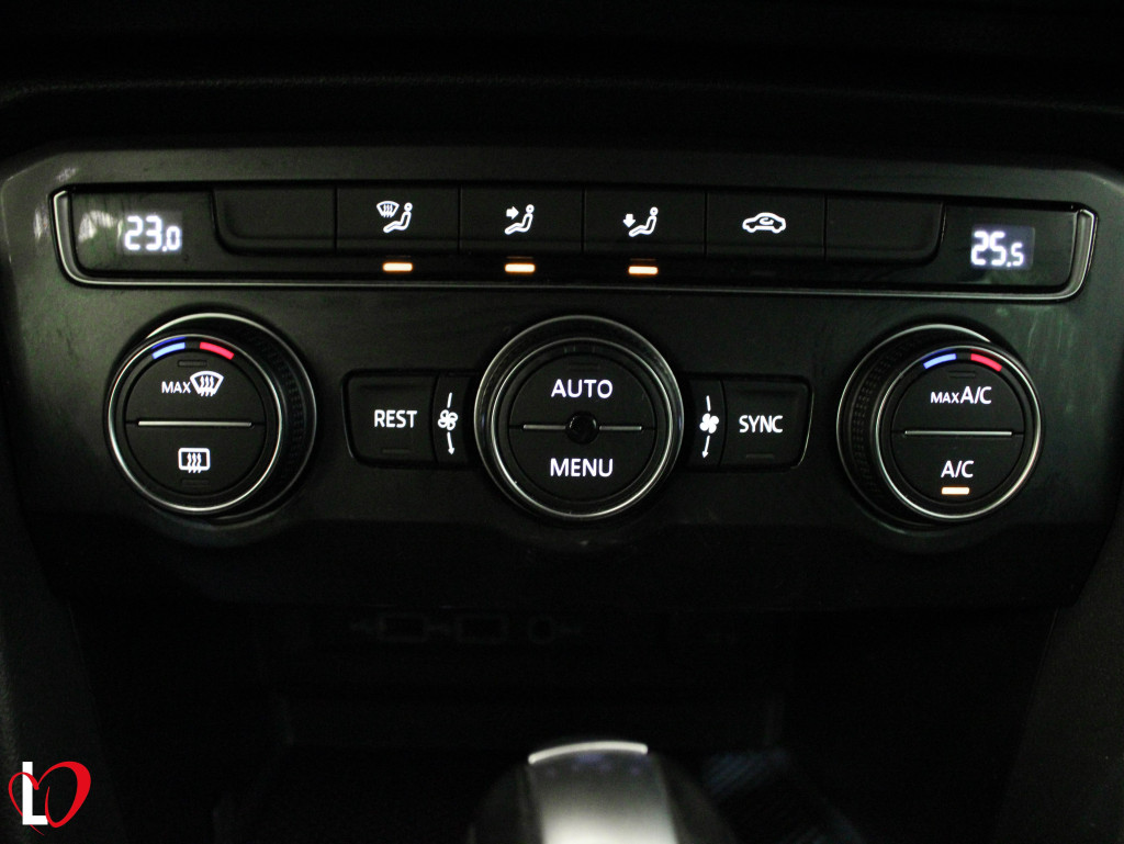 VOLKSWAGEN TIGUAN 2.0 TDI DSG ADVANCE R-LINE 150 de segunda mano