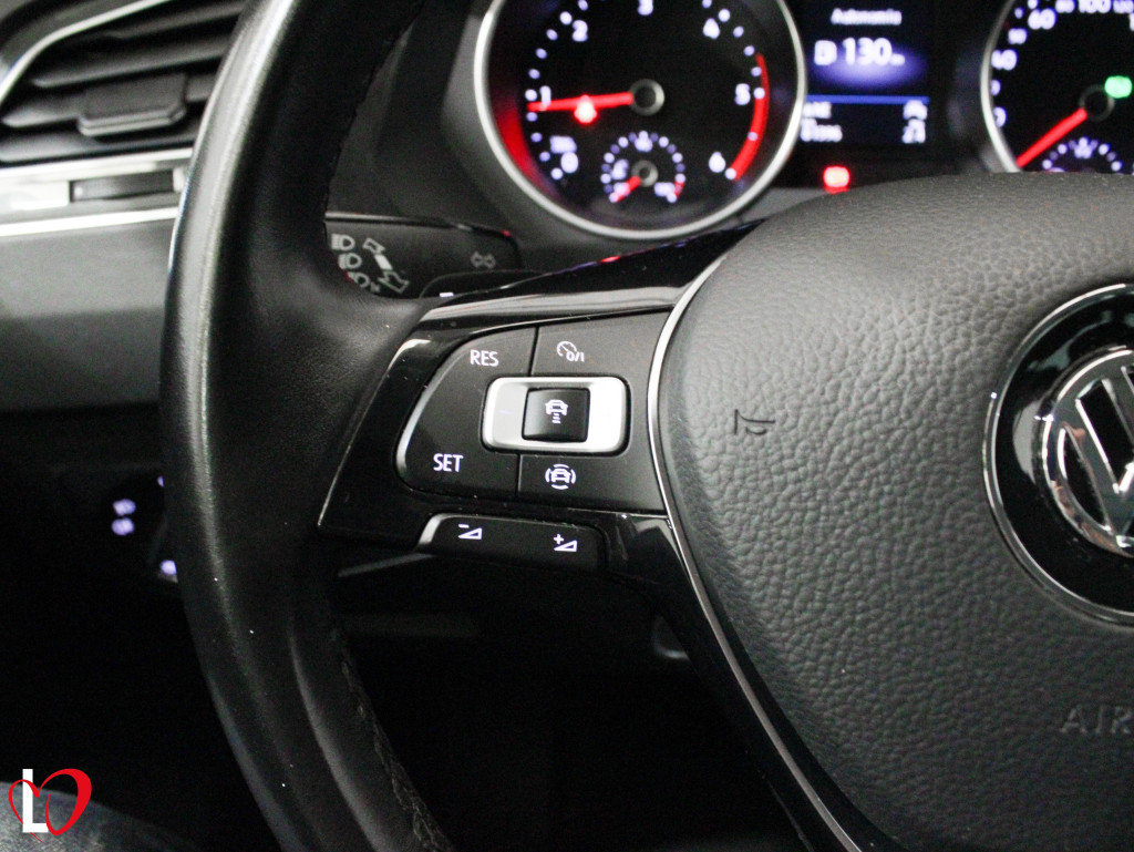 VOLKSWAGEN TIGUAN 2.0 TDI DSG ADVANCE R-LINE 150 de segunda mano