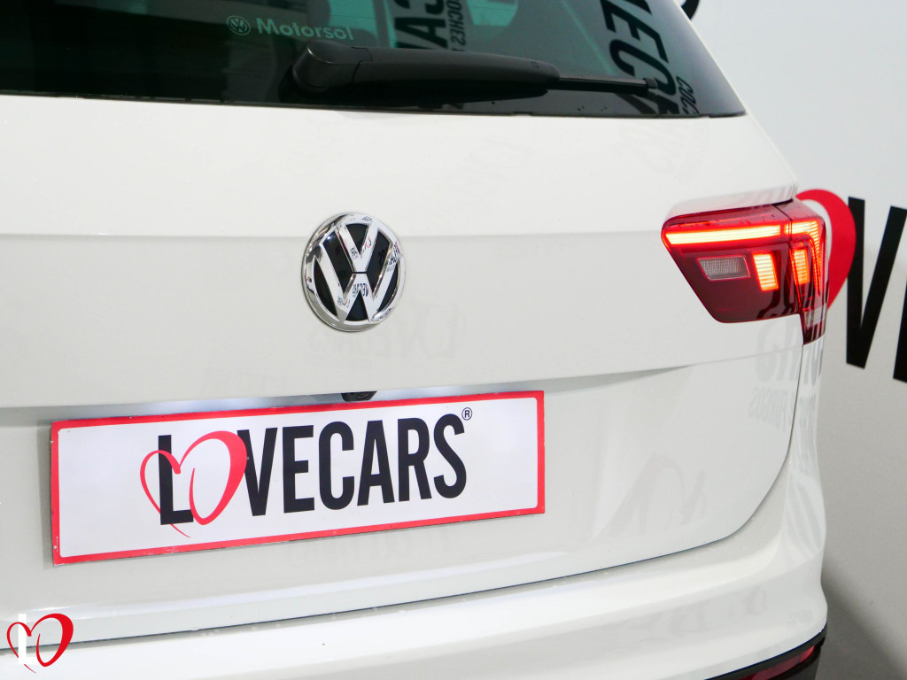 VOLKSWAGEN TIGUAN 2.0 TDI DSG ADVANCE TECHO 150 de segunda mano