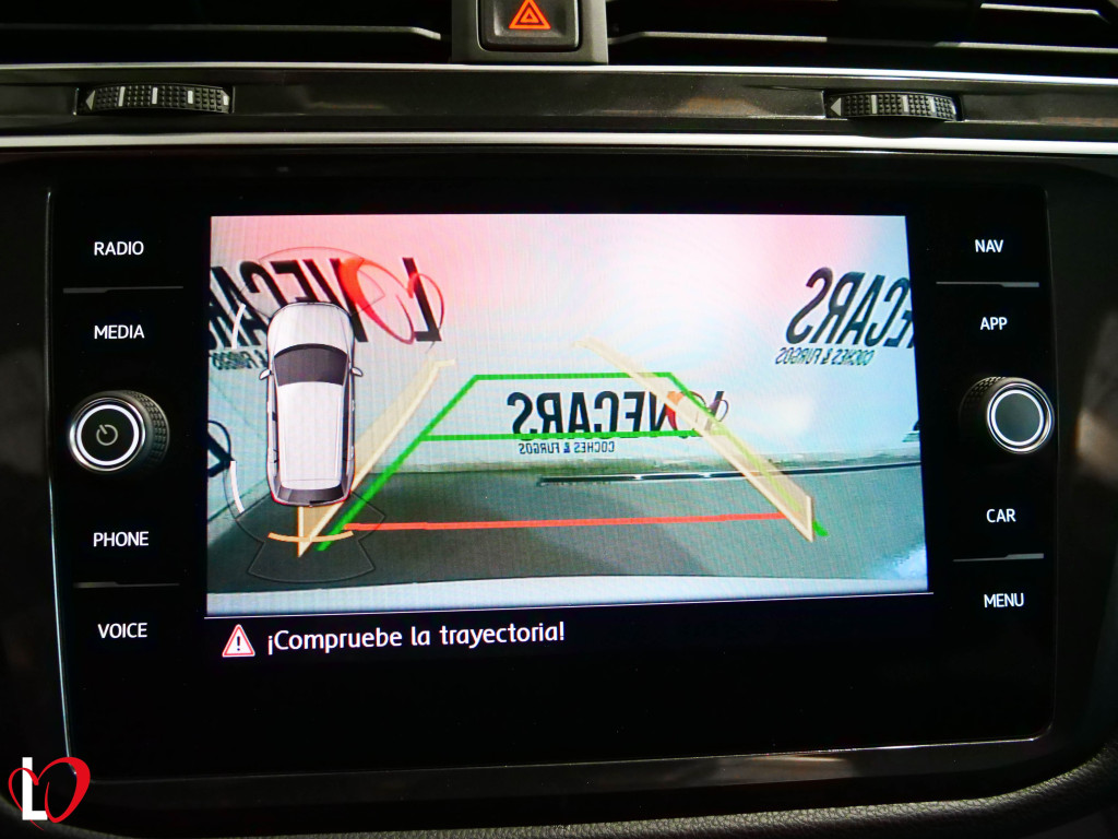 VOLKSWAGEN TIGUAN 2.0 TDI DSG ADVANCE TECHO 150 de segunda mano