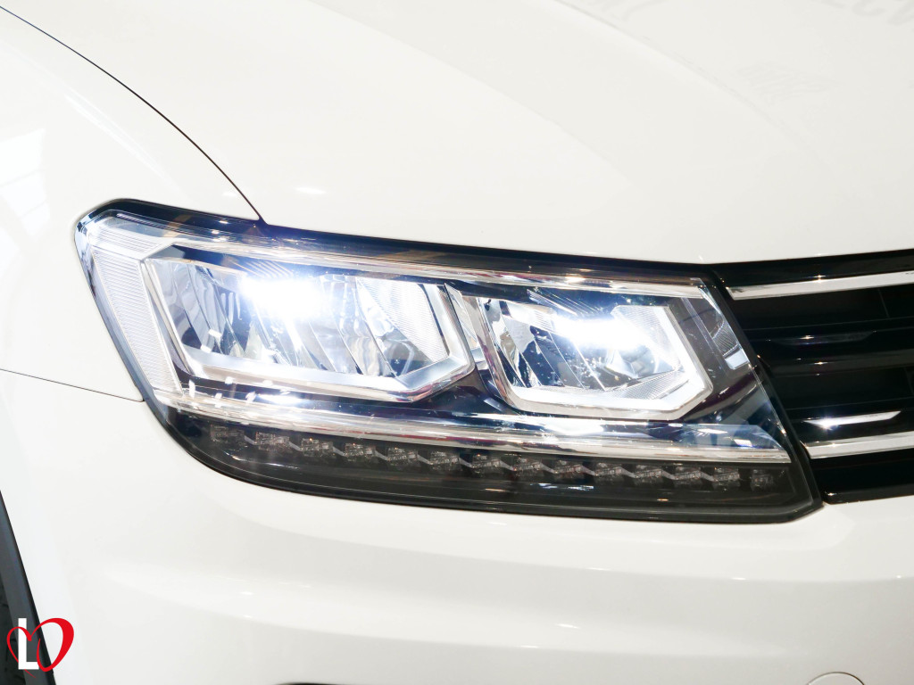 VOLKSWAGEN TIGUAN 2.0 TDI DSG ADVANCE TECHO 150 de segunda mano