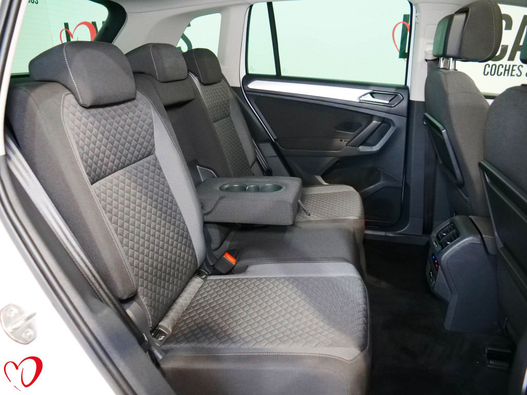 VOLKSWAGEN TIGUAN 2.0 TDI DSG ADVANCE TECHO 150 de segunda mano