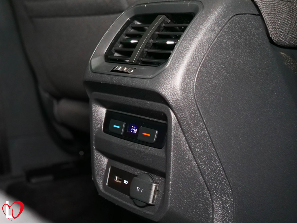 VOLKSWAGEN TIGUAN 2.0 TDI DSG ADVANCE TECHO 150 de segunda mano