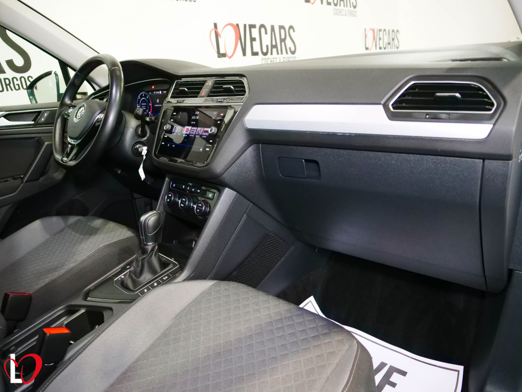 VOLKSWAGEN TIGUAN 2.0 TDI DSG ADVANCE TECHO 150 de segunda mano