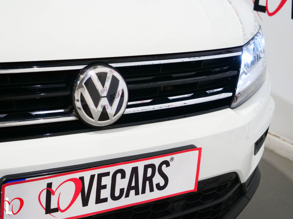 VOLKSWAGEN TIGUAN 2.0 TDI DSG ADVANCE TECHO 150 de segunda mano